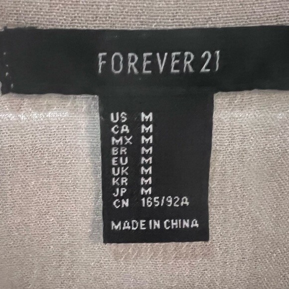 Oatmeal V-neck oversized tunic blouse with pockets size medium - Picture 9 of 9